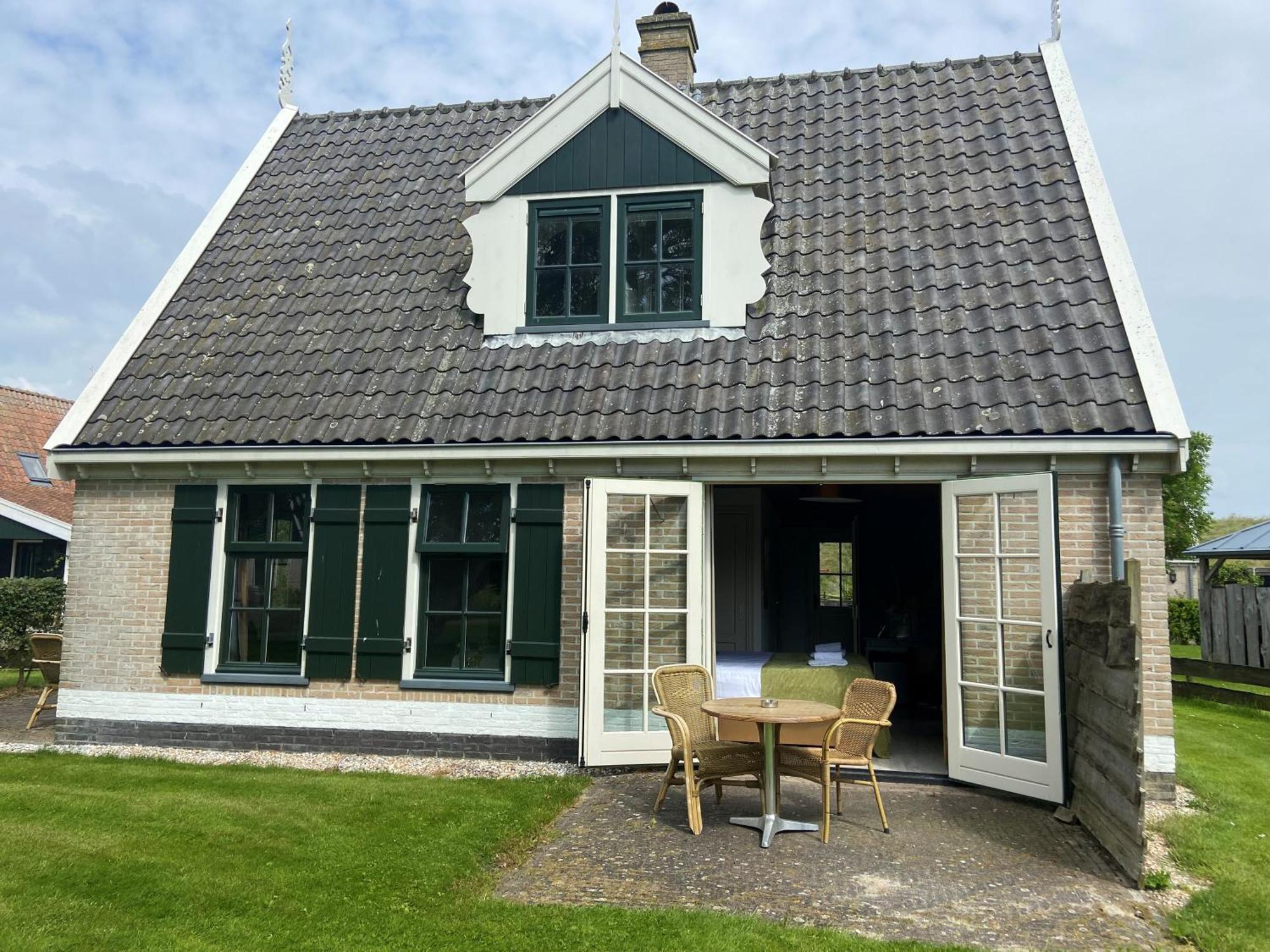 Recreatiepark Wiringherlant Hippolytushoef Ruang foto